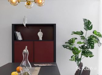 ▲ 衣帽间 打造L型衣柜，开放式的设计收纳功能强大