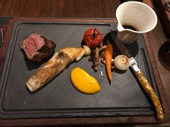-恰餐厅及酒吧 CHAR Bar & Grill (北京丽都皇冠假日店)
