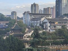 -包整·丝娃娃(一览甲秀楼风景店)