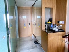 -上海滴水湖皇冠假日酒店