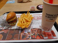 -The Habit Burger Grill 哈比特汉堡(爱琴海店)