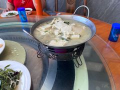 -明月食府(二区干二路店)