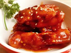 -必胜客(证大大拇指店)