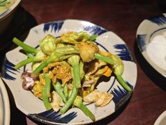 -Cuc Gach Quan Restaurant