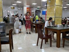 大堂-胡家包子·清真(大众巷店)