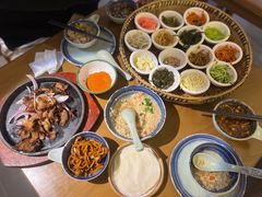 -包整·丝娃娃(一览甲秀楼风景店)