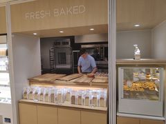 面包甜点陈列柜-好利来(交大店)