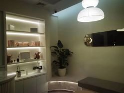 -PE SALON