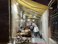 门面-沪西老弄堂面馆(定西路店)