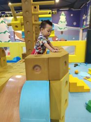 -多奇妙乐园·淘气堡·电玩·抓娃娃(海口吾悦店)