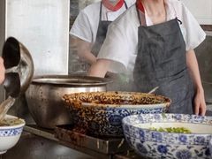 -吾穆勒蓬灰牛肉面·清真(北滨河中路店)
