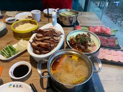 -龙聚德北京烤鸭(沙坪坝华宇A馆店)