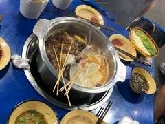 -马路边边·成都串串(翠柏路店)