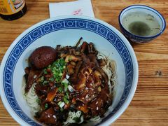 -沪西老弄堂面馆(定西路店)