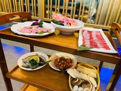 -明洞阿姨·韩式酱蟹烤肉·创意料理(三元桥店)