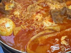 -三清洞摩西韩式年糕火锅(威高广场店)