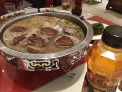 -吴记酱骨炖菜馆(西大直街店)