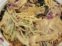 -闯关东东北农家菜(崂山石老人店)