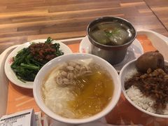 -诚品(信义店)