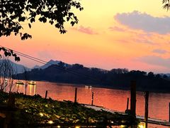 -乌托邦酒吧和餐厅