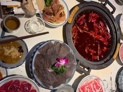 -爱你您·自家鱼塘·活水喷泉鱼火锅(八里店)