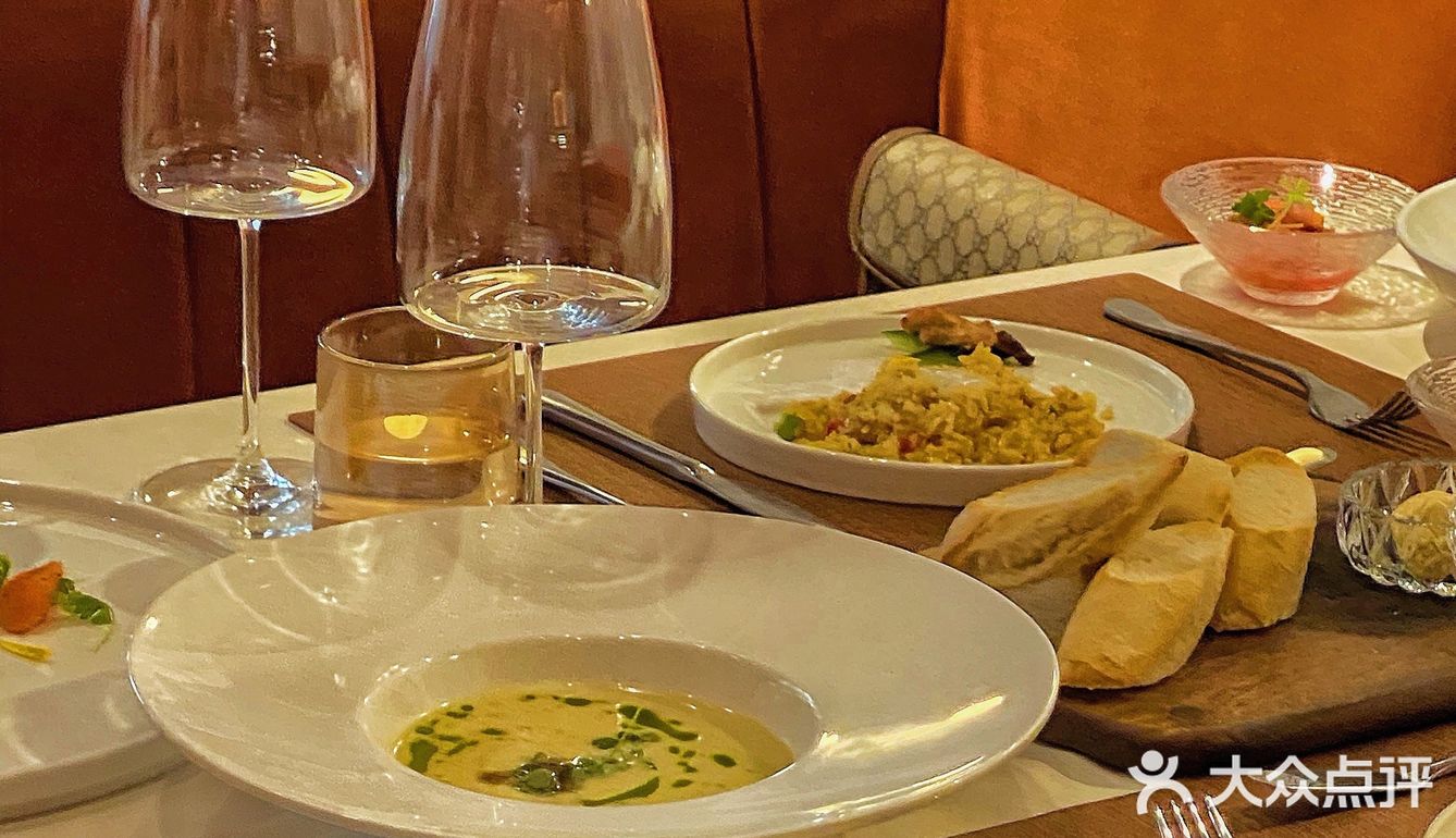 爱马仕橙小洋楼🌆AMA新派融合料理