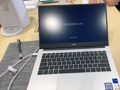 -华为授权体验店(万航渡路)