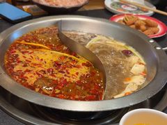 -沸炉重庆老火锅(军事博物馆店)