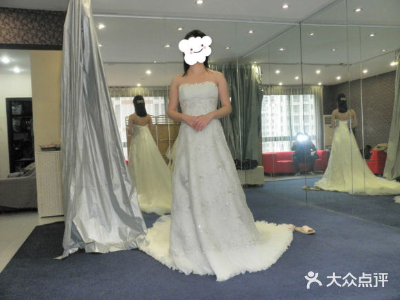 婚纱礼服工作室装修_婚纱礼服