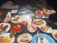 -雍容荟帝王蟹活龙虾展台自助(IFS黑金店)