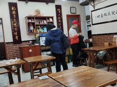 大堂-朱大嘴肥肠血旺(福字街店)