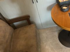 -鹿栖.精油SPA(金山世纪城店)