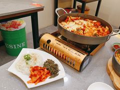 -豚妈妈汤饭·部队锅(南京东路店)