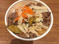 泡椒竹笋牛丼-食其家·牛丼咖喱(A世界店)