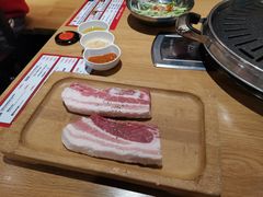 -江南猪肉商会无限续吃(弘大店)