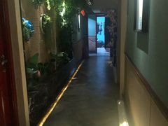 -洪迈足道(四公里店)