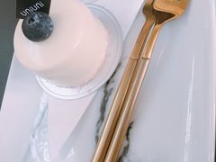 -UNI UNI(环亚凯瑟琳店)