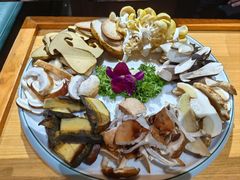 -野菌皇海景野生菌火锅(滨海大道店)