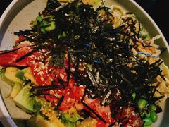 三文鱼波奇饭-wineapp葡萄酒餐吧(外滩金融中心店)