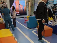 -极橙儿童齿科矫正中心(奥城店)