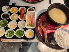 -妈妈故事米线(市府恒隆店)