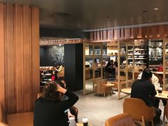 大堂-星巴克臻选(国贸商城首店)