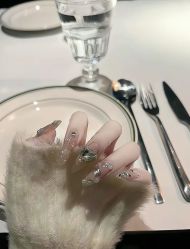 -FuFu美甲美睫