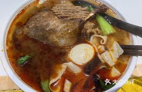 Duck Leg Noodles