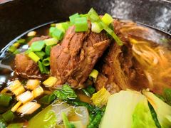 -尊品原汁牛肉面