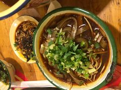 -拈签一笑黄牛肉辣卤串串