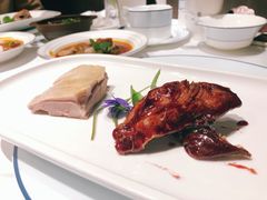 盐水鸭拼熏鲳鱼-民国红公馆·秦淮八艳(夫子庙店)