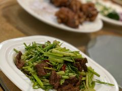 牛肉炒芹菜-龙井壹号·茶缘山景宴(龙井村店)