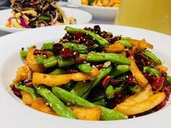 干煸豆角-俭寨大盘芦花土鸡·小公鸡·烧烤新疆菜(云通店)
