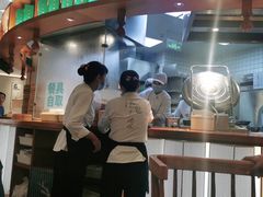 -诚铭记·虾仁汤包·成都小吃(融创店)